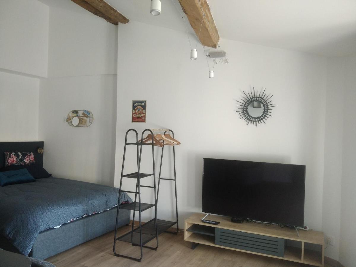 A L'Ombre Des Remparts Apartment Carcassonne Exterior photo